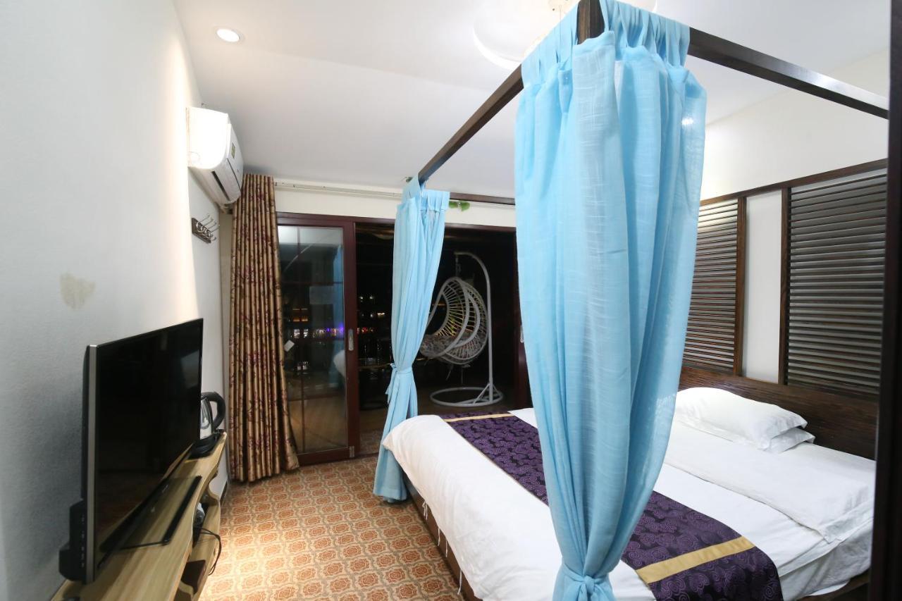 Lqj Riverside Guest House Fenghuang Eksteriør billede
