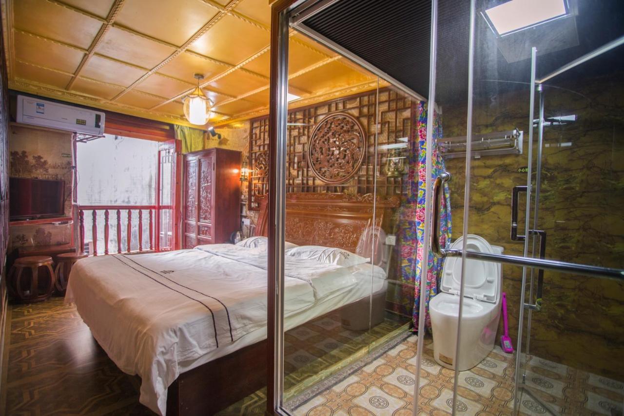 Lqj Riverside Guest House Fenghuang Eksteriør billede
