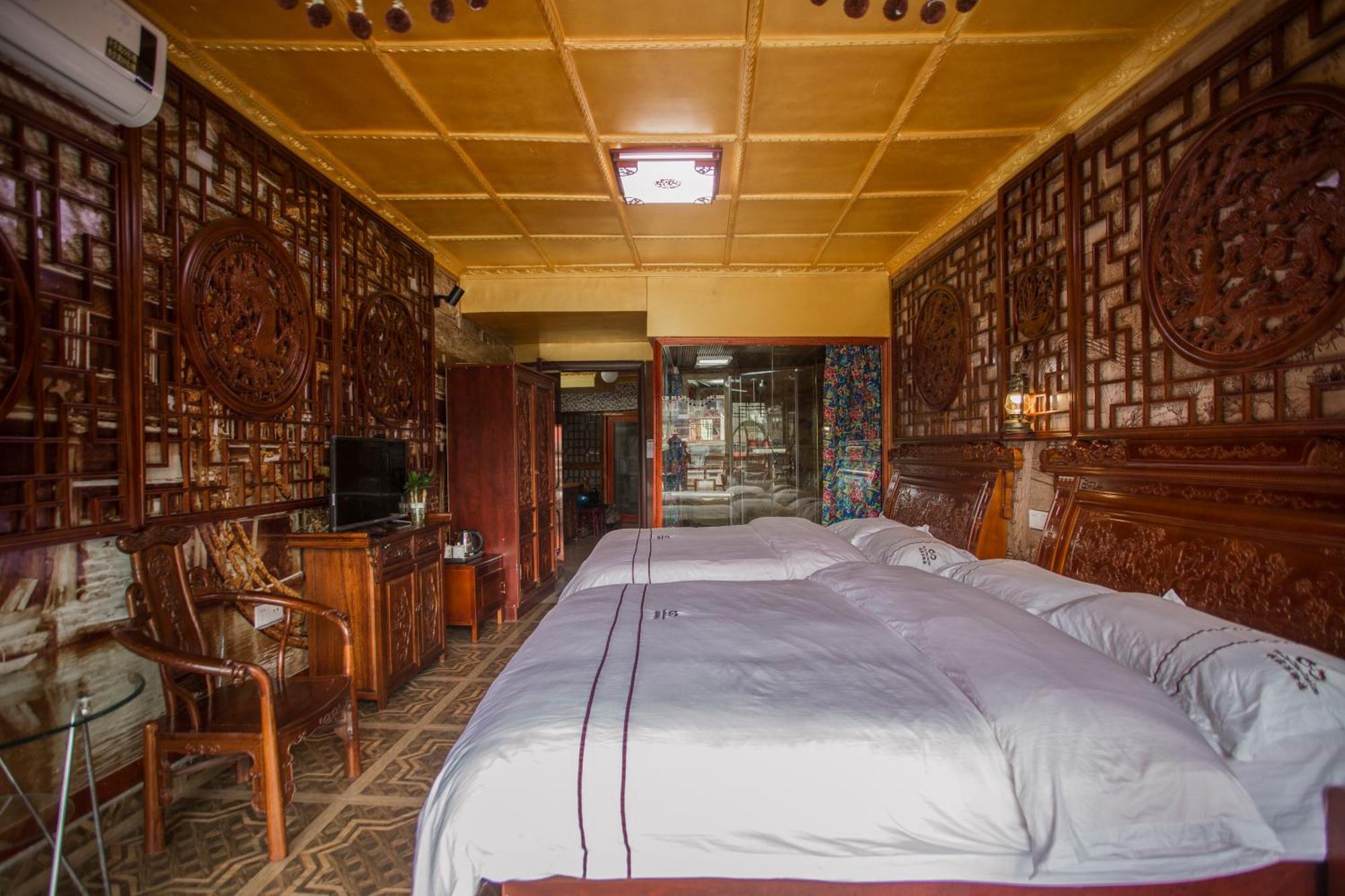 Lqj Riverside Guest House Fenghuang Eksteriør billede