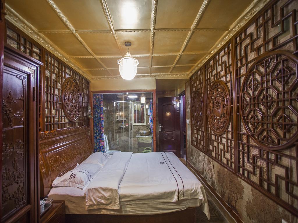 Lqj Riverside Guest House Fenghuang Eksteriør billede